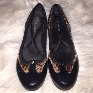 💥FLASH SALE! Sassy Laura Ashley Flats